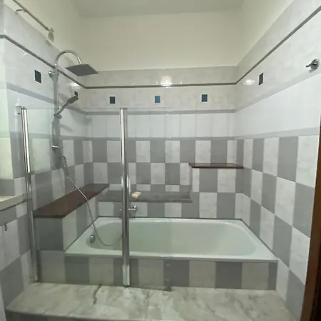 B&B Le Rocce 카스텔산조르조