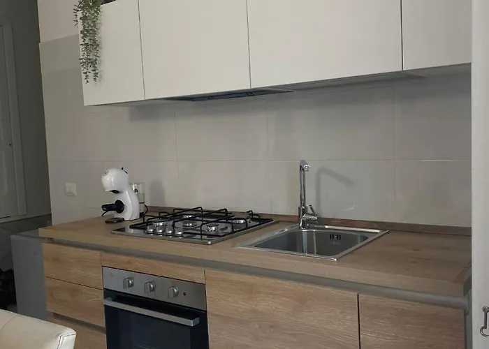 לינה וארוחת בוקר Le Rocce קסטל סן ג'ורג'ו